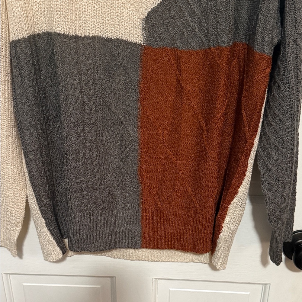Colorblock V-Neck Sweater - Picture 3 of 3